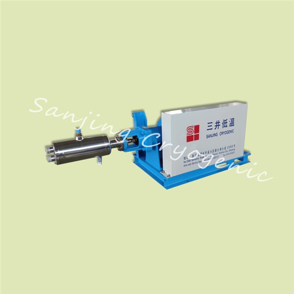 Ipari célú gázkitöltésre specializálódott kriogén dugattyús szivattyú